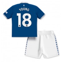 Camiseta Everton Ashley Young #18 Primera Equipación para niños 2023-24 manga corta (+ pantalones cortos)